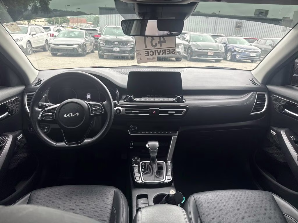 2022 Cherry Black Kia Seltos SX AWD SUV