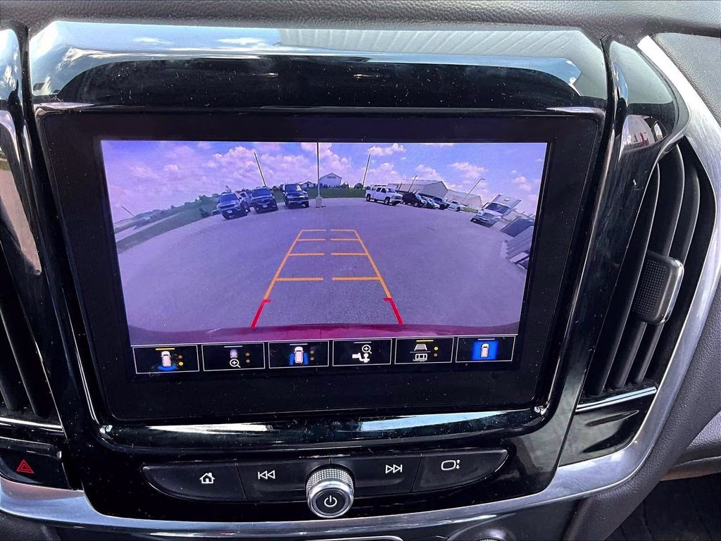 2022 Cherry Red Tintcoat Chevrolet Traverse RS AWD SUV