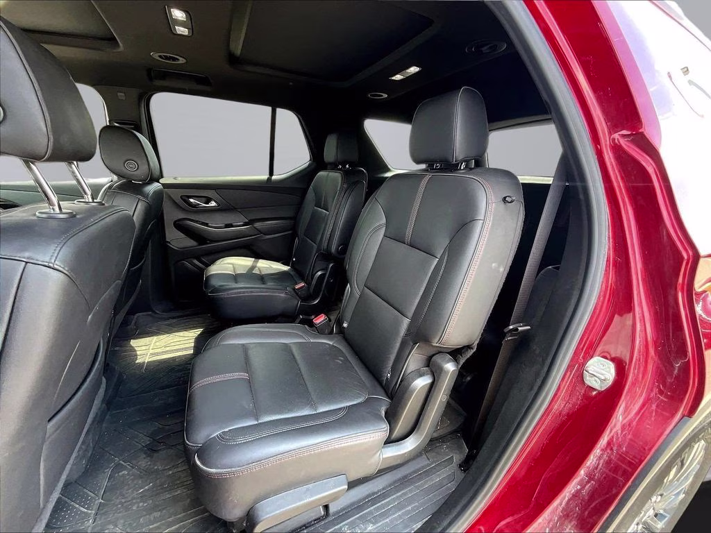 2022 Cherry Red Tintcoat Chevrolet Traverse RS AWD SUV