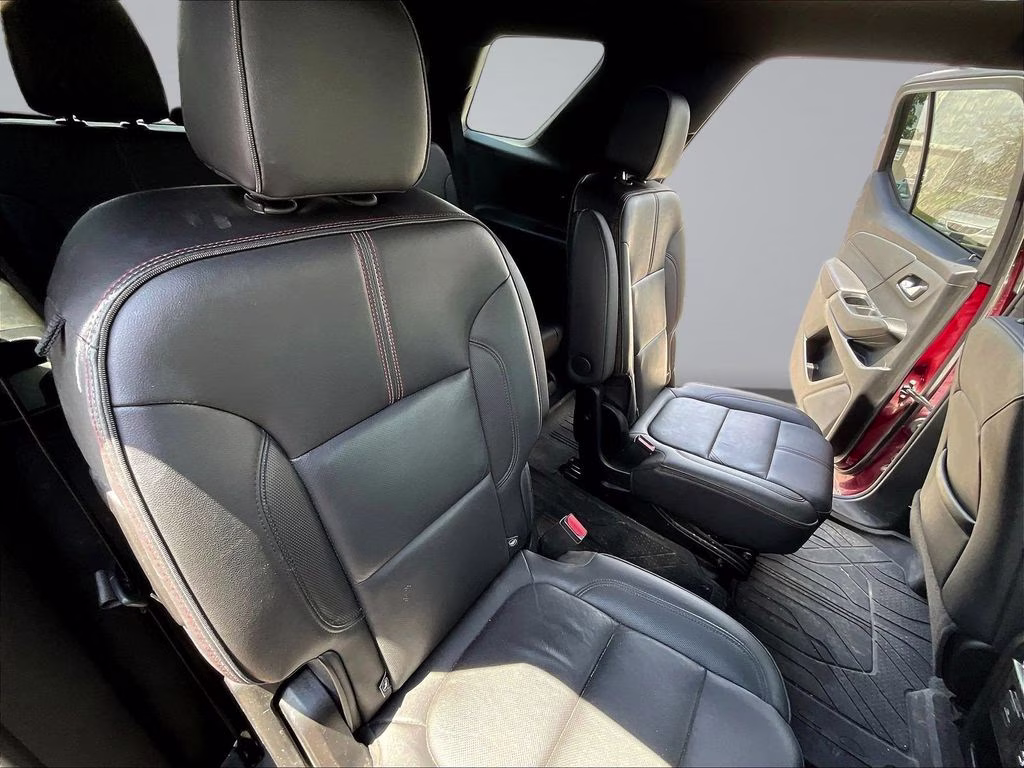 2022 Cherry Red Tintcoat Chevrolet Traverse RS AWD SUV