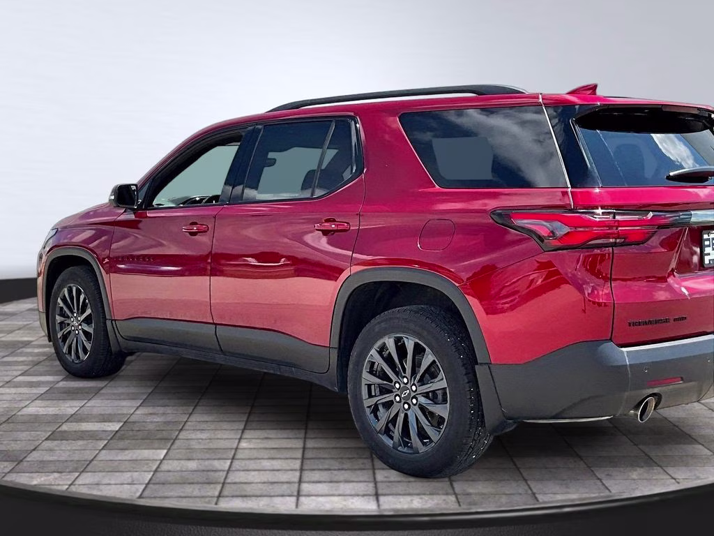 2022 Cherry Red Tintcoat Chevrolet Traverse RS AWD SUV