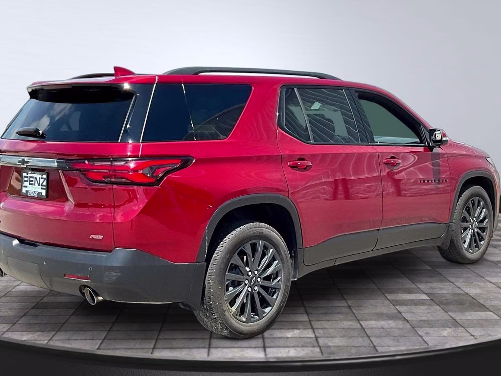 2022 Cherry Red Tintcoat Chevrolet Traverse RS AWD SUV