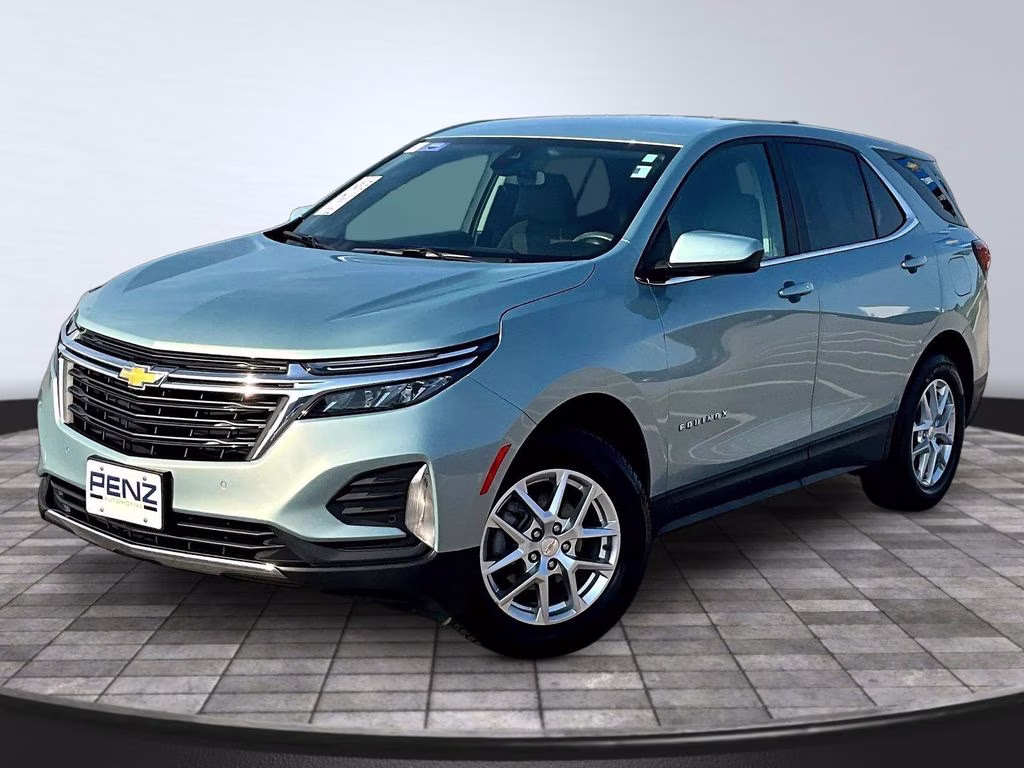 2022 Seaglass Blue Metallic Chevrolet Equinox LT AWD SUV