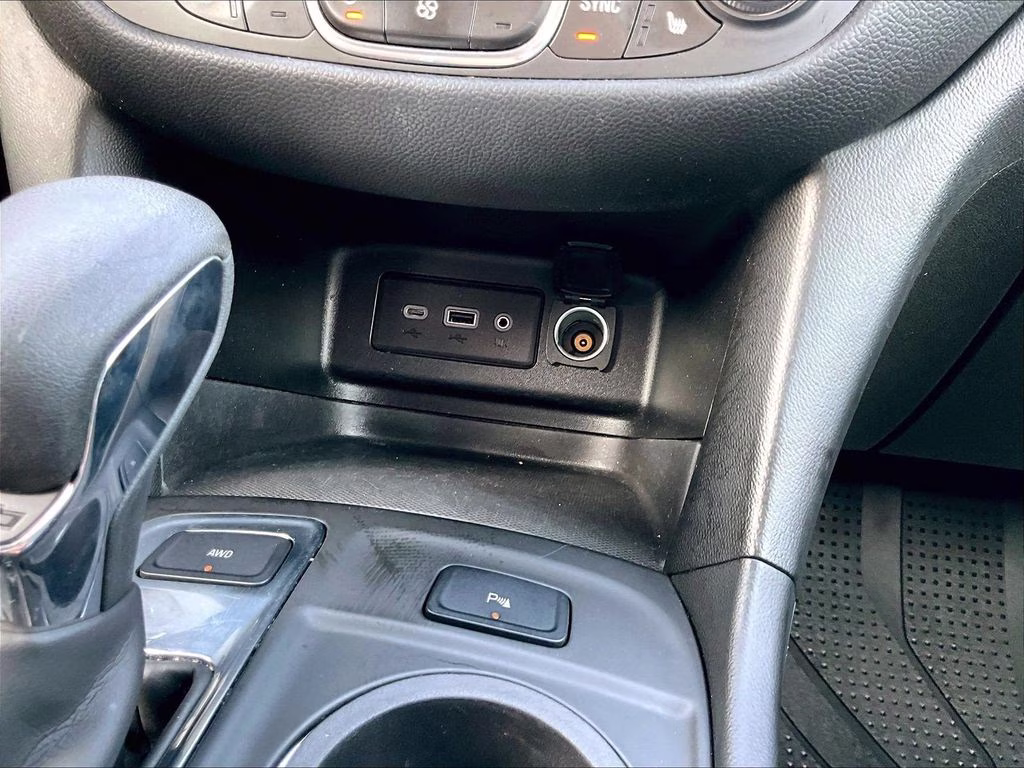 2022 Seaglass Blue Metallic Chevrolet Equinox LT AWD SUV
