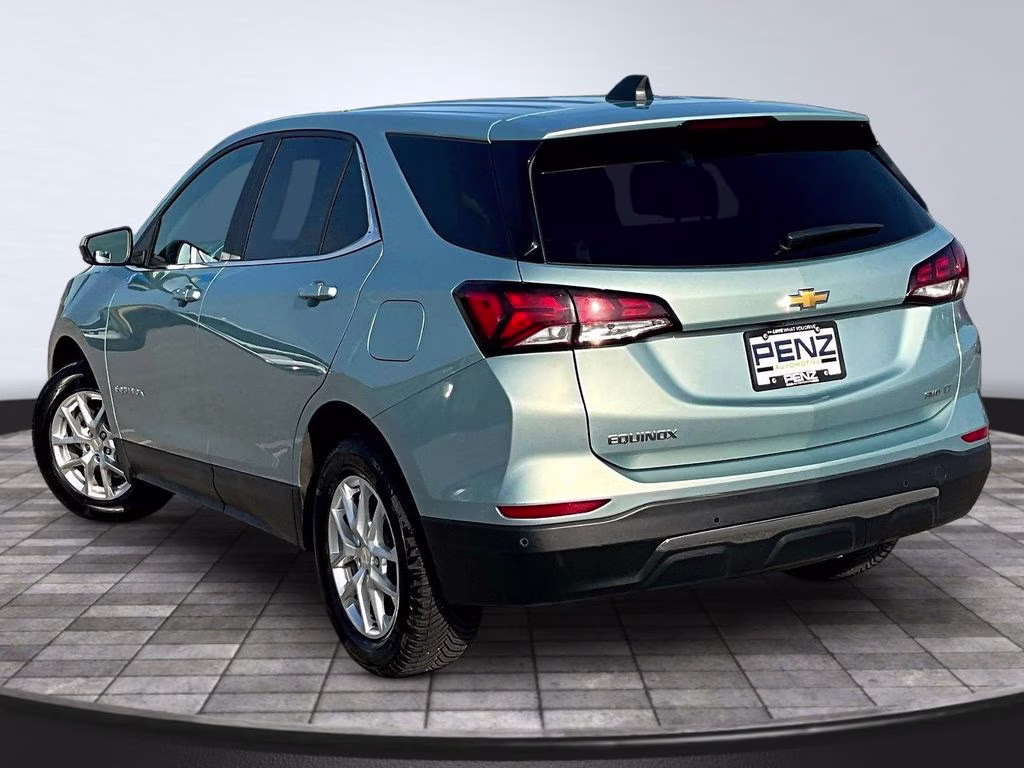 2022 Seaglass Blue Metallic Chevrolet Equinox LT AWD SUV