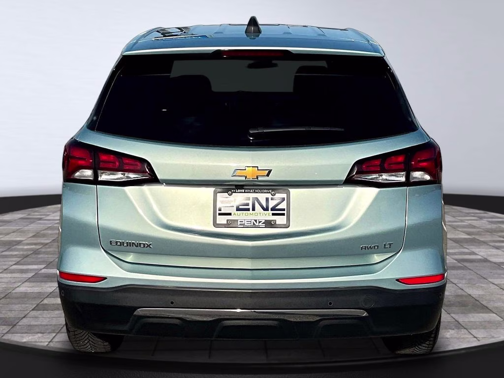 2022 Seaglass Blue Metallic Chevrolet Equinox LT AWD SUV