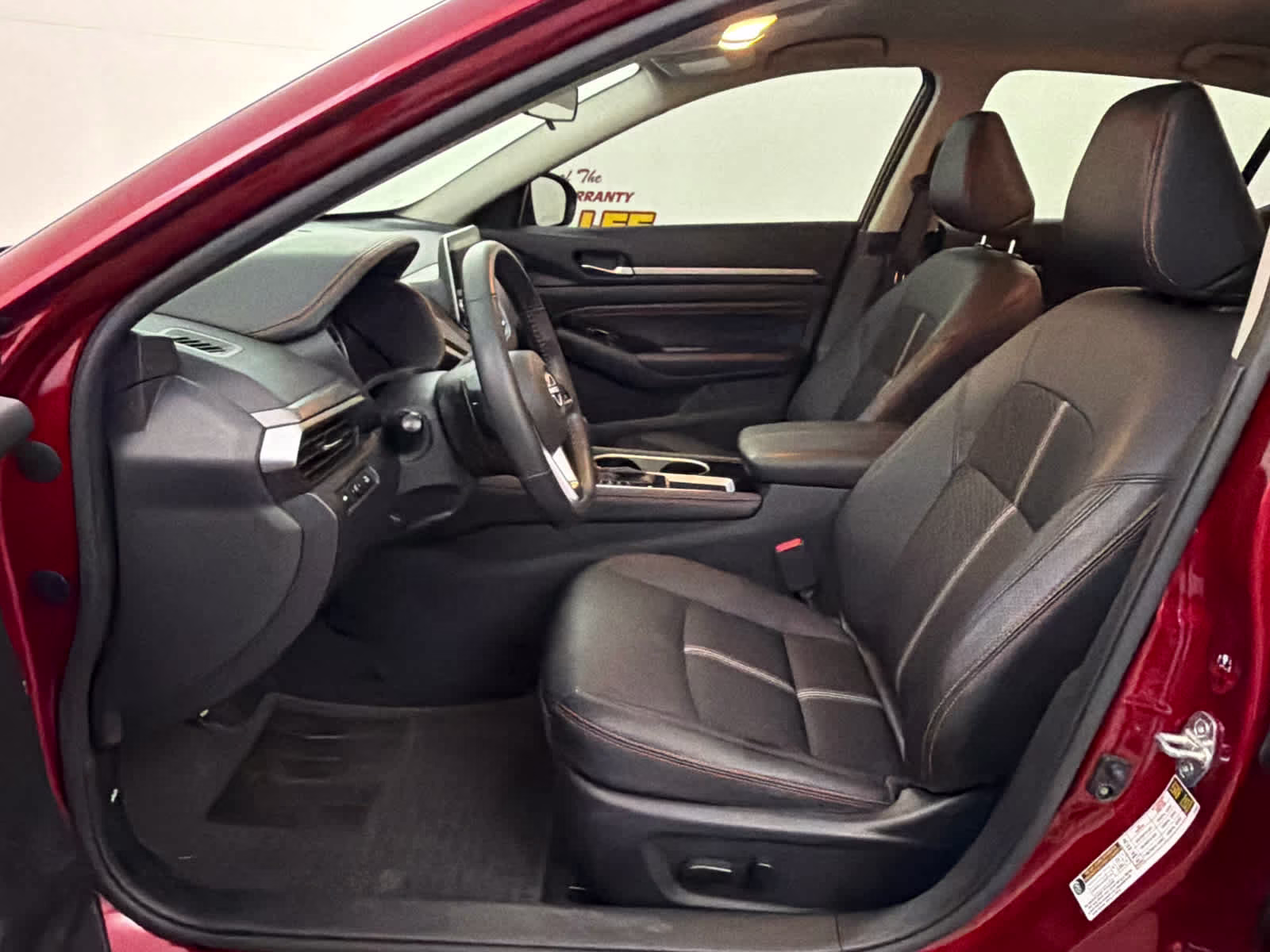 2023 Scarlet Ember Tintcoat Nissan Altima 2.5 SR FWD Sedan