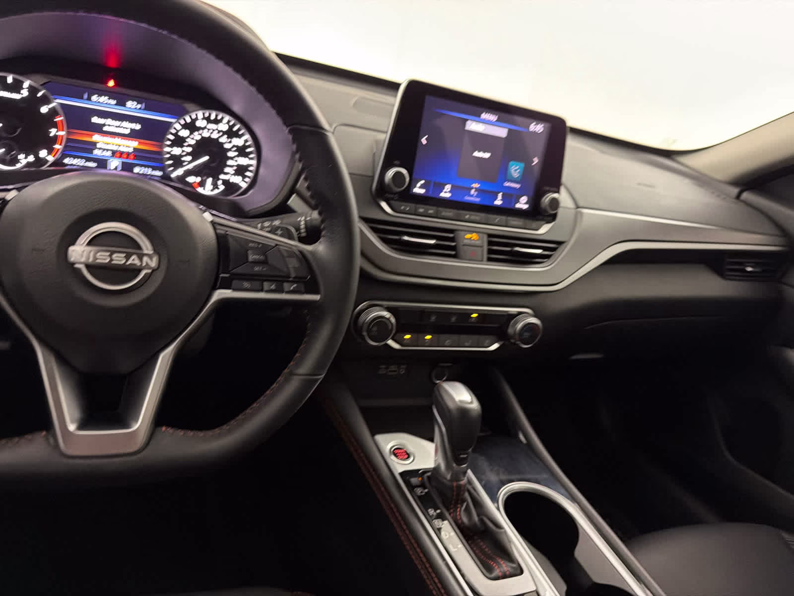2023 Scarlet Ember Tintcoat Nissan Altima 2.5 SR FWD Sedan