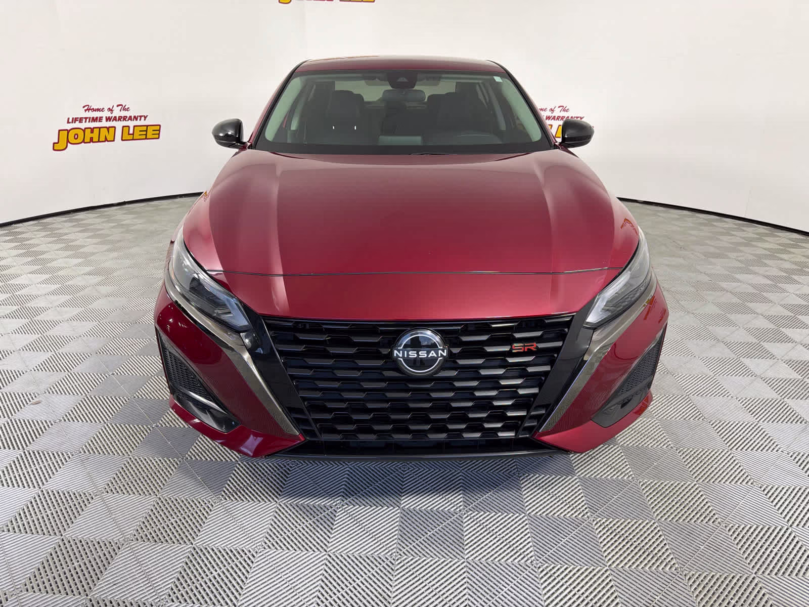 2023 Scarlet Ember Tintcoat Nissan Altima 2.5 SR FWD Sedan
