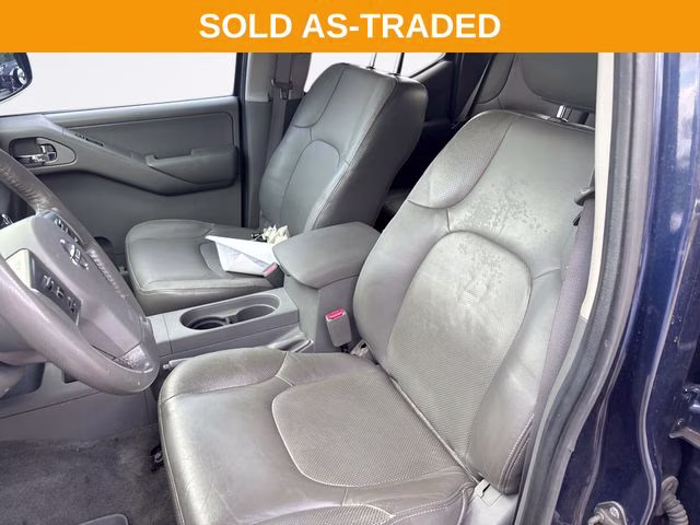 2010 Navy Blue Nissan Frontier LE 4X4 Truck