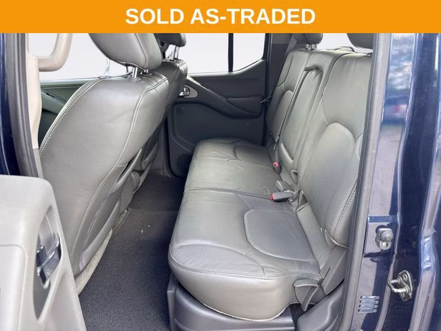 2010 Navy Blue Nissan Frontier LE 4X4 Truck