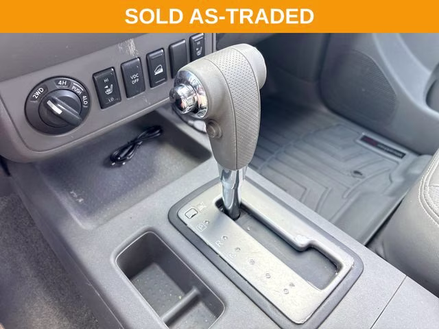 2010 Navy Blue Nissan Frontier LE 4X4 Truck