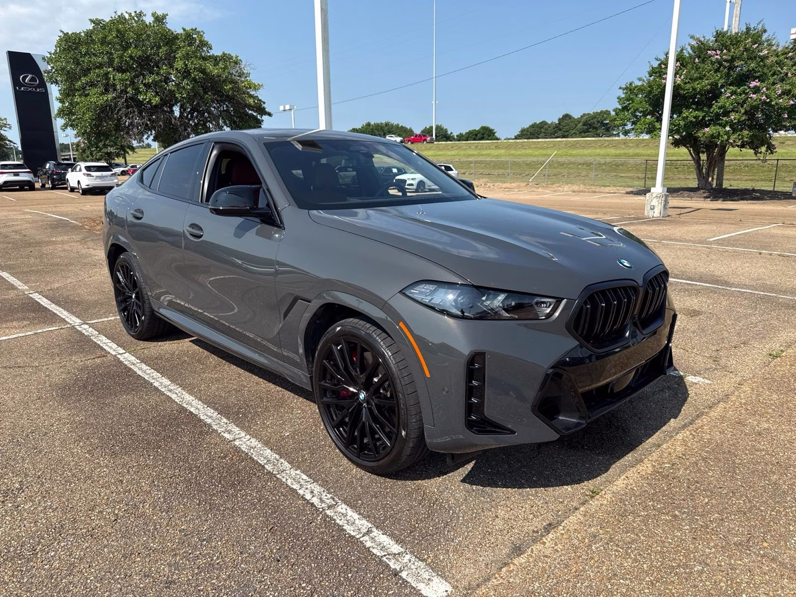 2026 Dravit Grey Metallic BMW X6 M60i AWD SUV