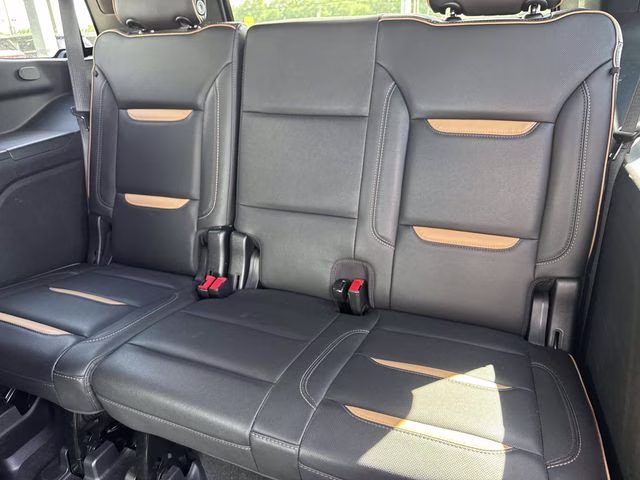 2022 Steel Metallic GMC Yukon AT4 4X4 SUV