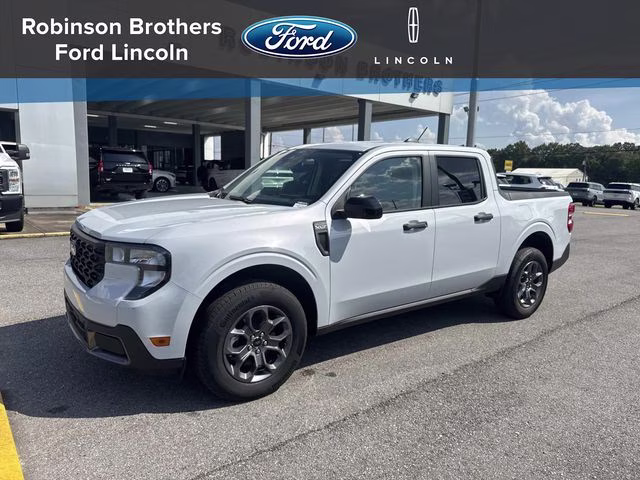 2026 White Metallic Ford Maverick XLT FWD Truck