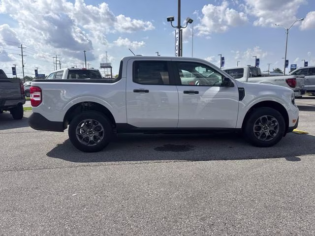 2026 White Metallic Ford Maverick XLT FWD Truck