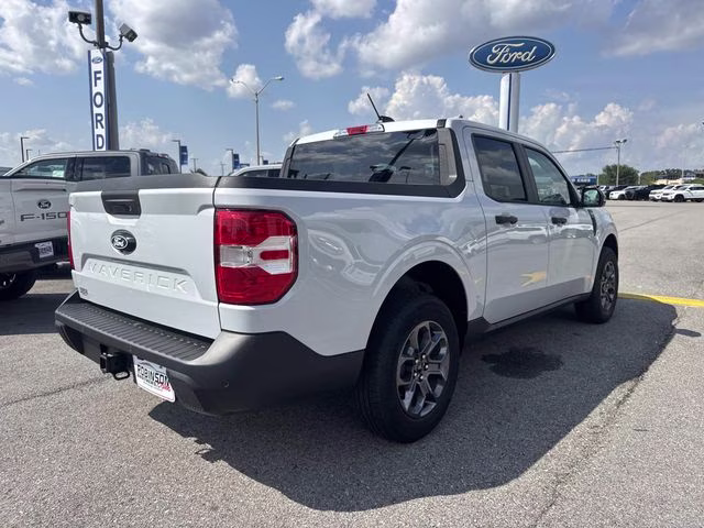 2026 White Metallic Ford Maverick XLT FWD Truck