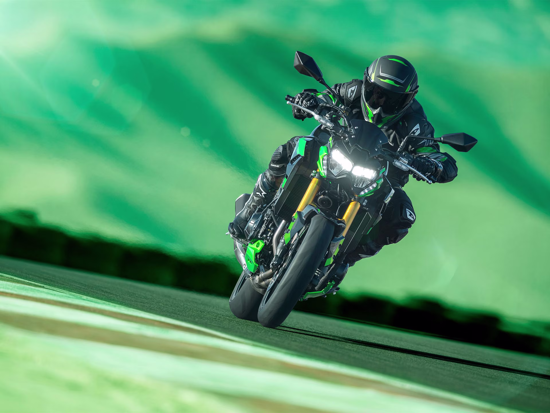 2024 Metallic Spark Black / Metallic Matte Graphenesteel Gray / Candy Lime Green Kawasaki Z900 SE ABS Motorcycle