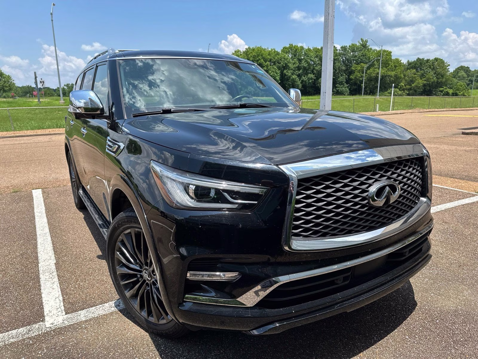 2023 Black Obsidian INFINITI QX80 Sensory 4X4 SUV
