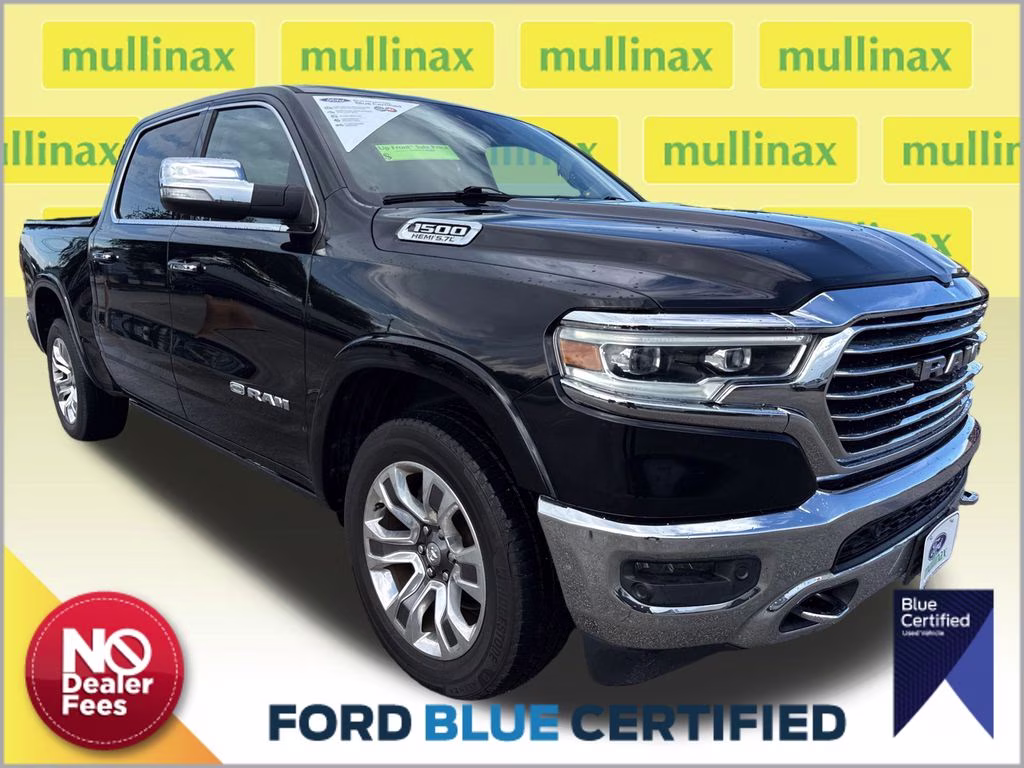 2019 Diamond Black Crystal Pearlcoat Ram 1500 Limited 4X4 Truck