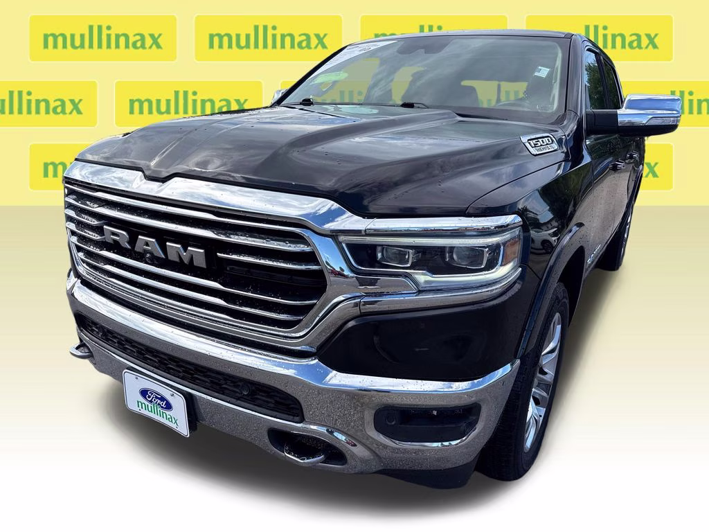 2019 Diamond Black Crystal Pearlcoat Ram 1500 Limited 4X4 Truck