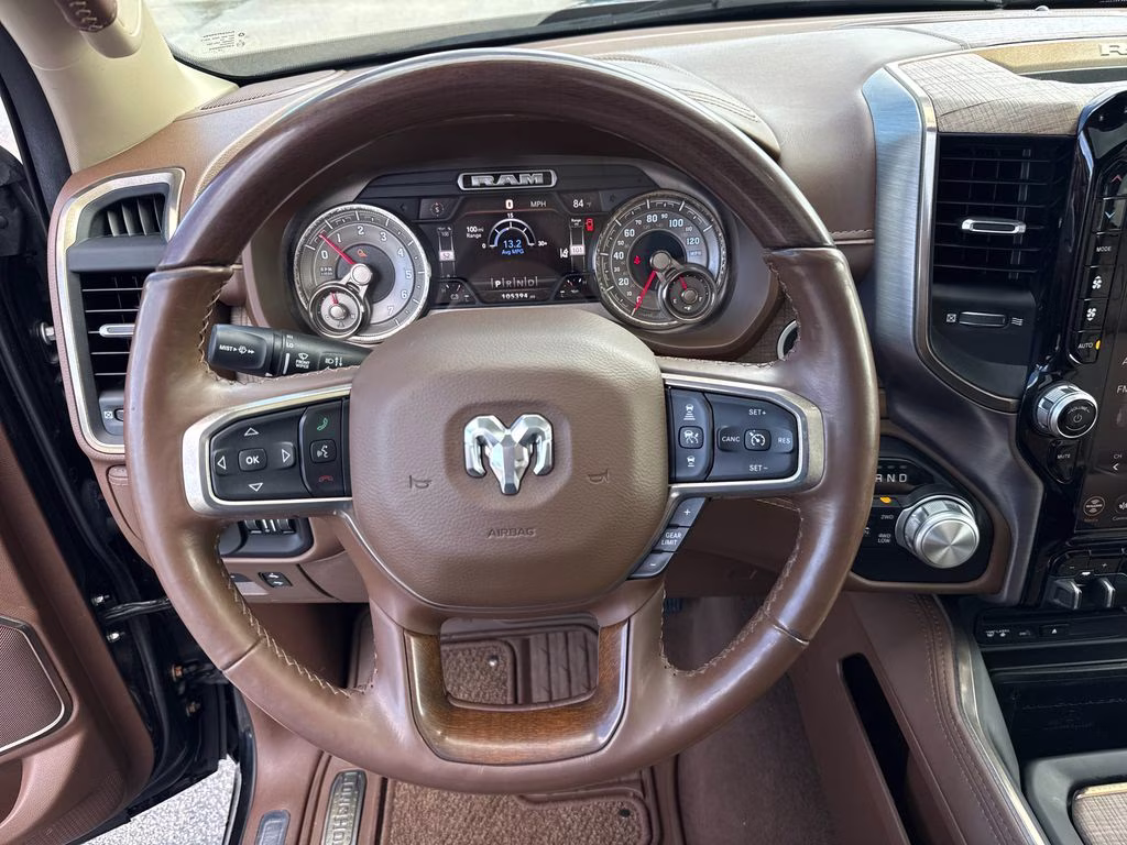2019 Diamond Black Crystal Pearlcoat Ram 1500 Limited 4X4 Truck
