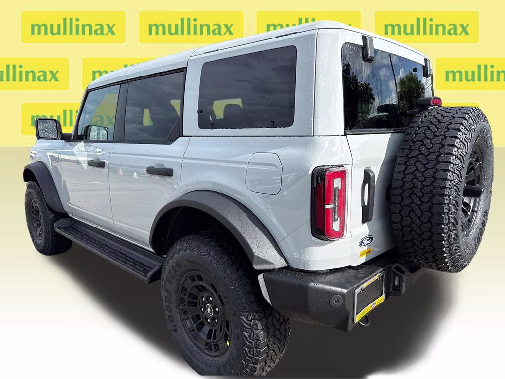 2026 Avalanche Ford Bronco Outer Banks 4X4 SUV
