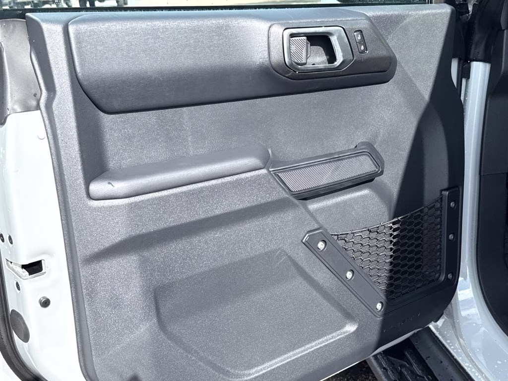2026 Avalanche Gray Ford Bronco Outer Banks 4X4 SUV