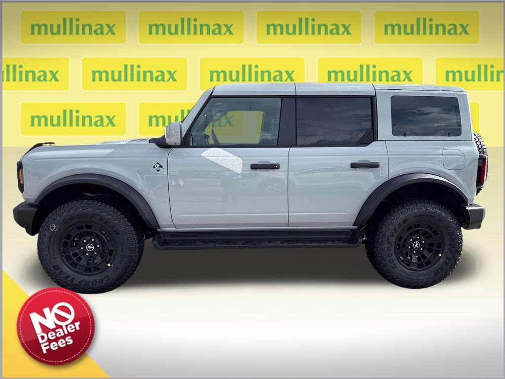 2026 Avalanche Gray Ford Bronco Outer Banks 4X4 SUV