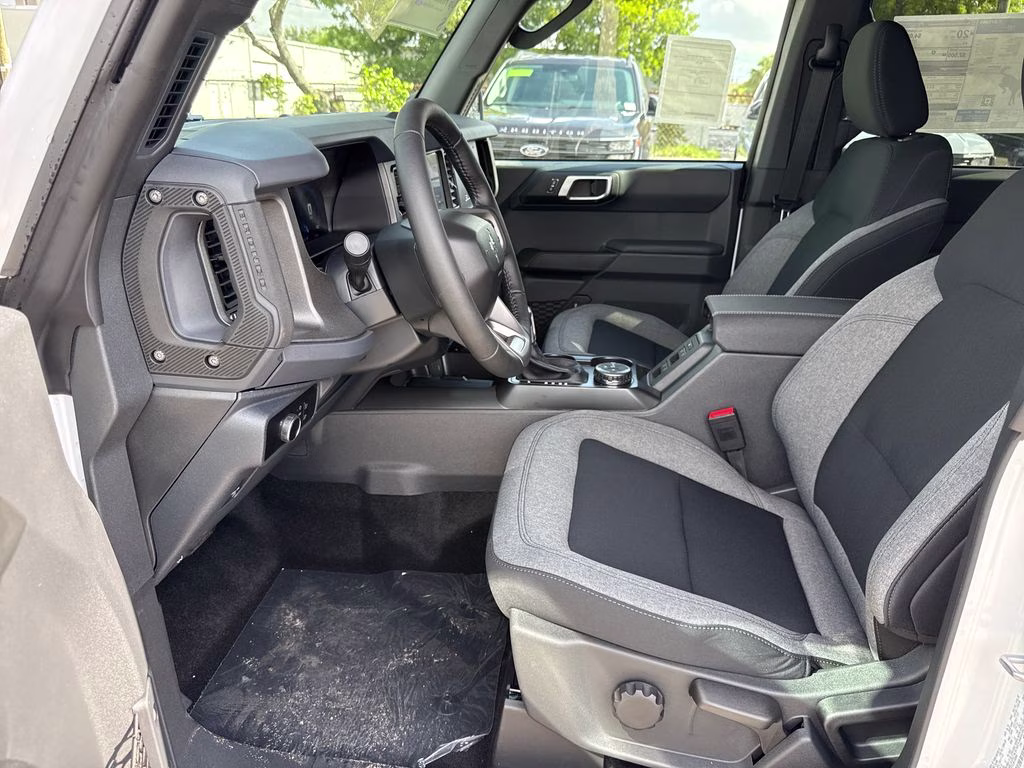 2026 Oxford White Ford Bronco Big Bend 4X4 SUV