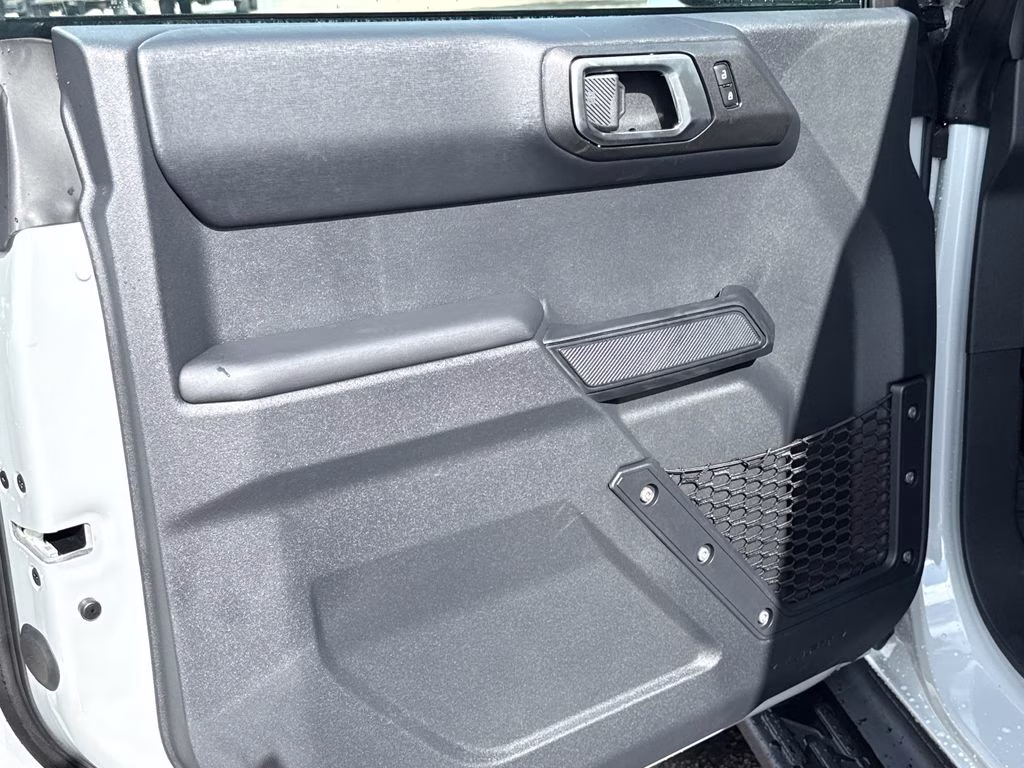 2026 Avalanche Ford Bronco Outer Banks 4X4 SUV
