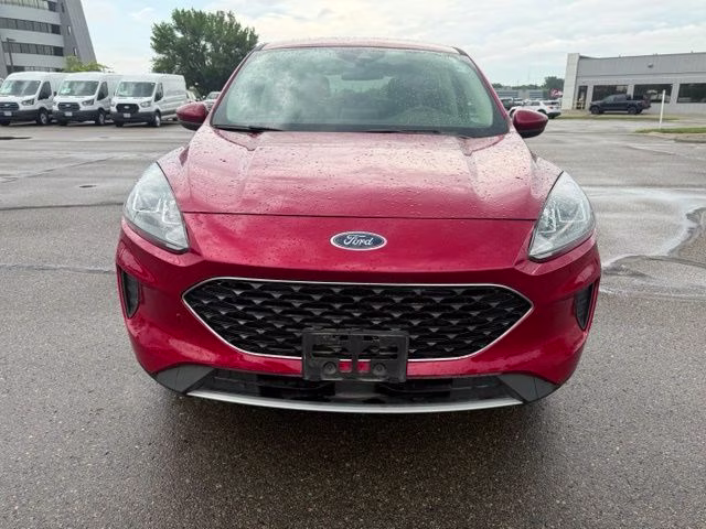 2020 Rapid Red Metallic Tinted Clearcoat Ford Escape SE AWD SUV