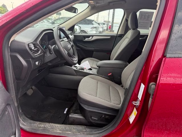 2020 Rapid Red Metallic Tinted Clearcoat Ford Escape SE AWD SUV