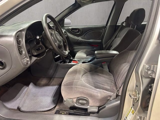 2004 Liquid Silver Metallic Pontiac Bonneville SE FWD Sedan