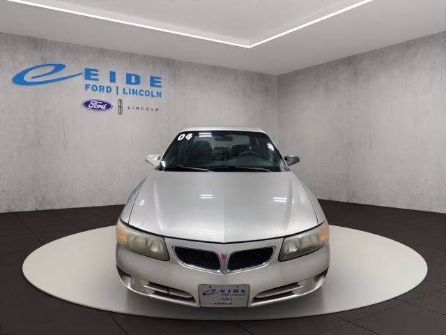 2004 Liquid Silver Metallic Pontiac Bonneville SE FWD Sedan