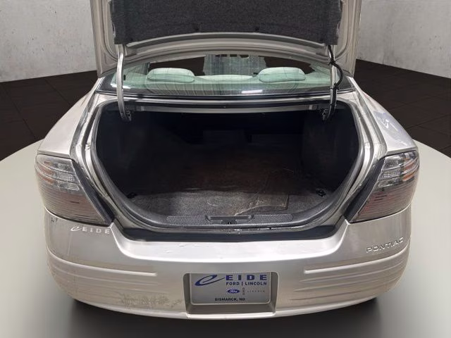 2004 Liquid Silver Metallic Pontiac Bonneville SE FWD Sedan