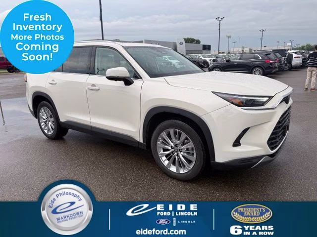 2024 Coastal Cream Toyota Grand Highlander Platinum AWD SUV