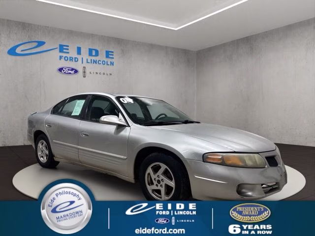 2004 Liquid Silver Metallic Pontiac Bonneville SE FWD Sedan