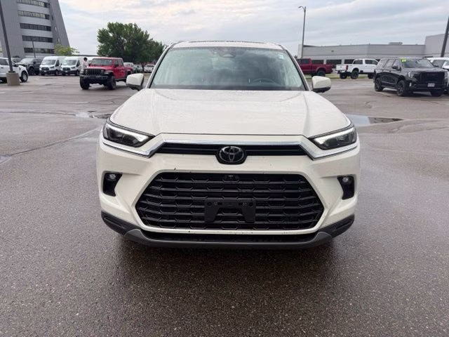 2024 Coastal Cream Toyota Grand Highlander Platinum AWD SUV
