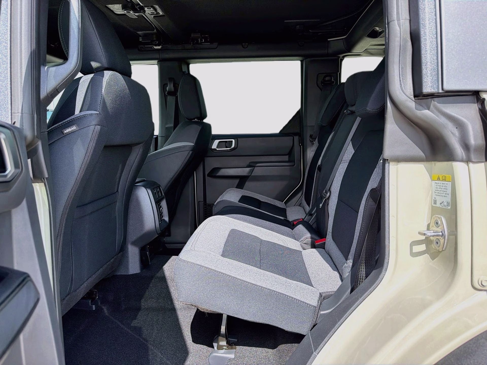 2026 Desert Sand Ford Bronco Big Bend 4X4 SUV