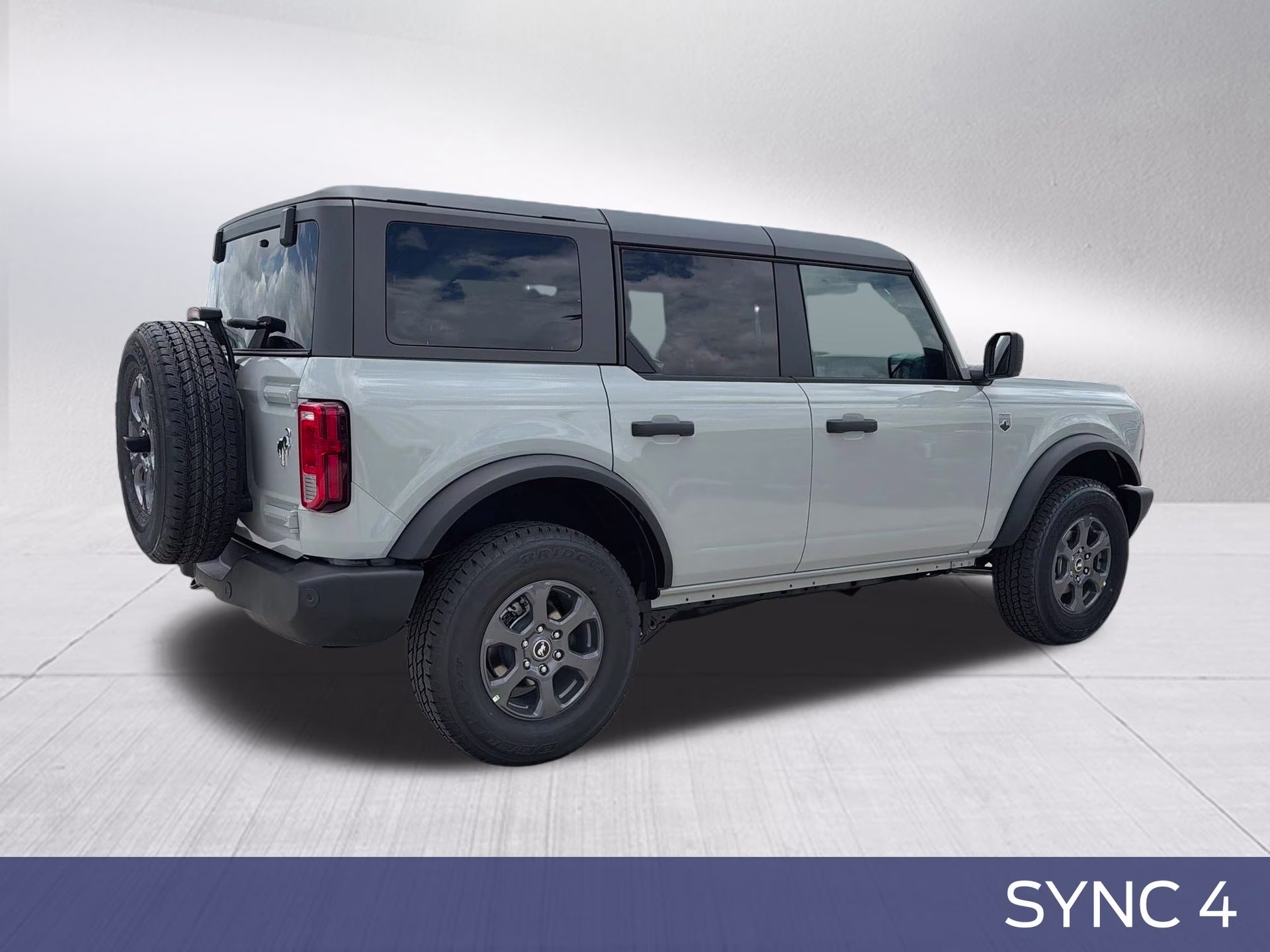 2026 Avalanche Gray Ford Bronco Big Bend 4X4 SUV