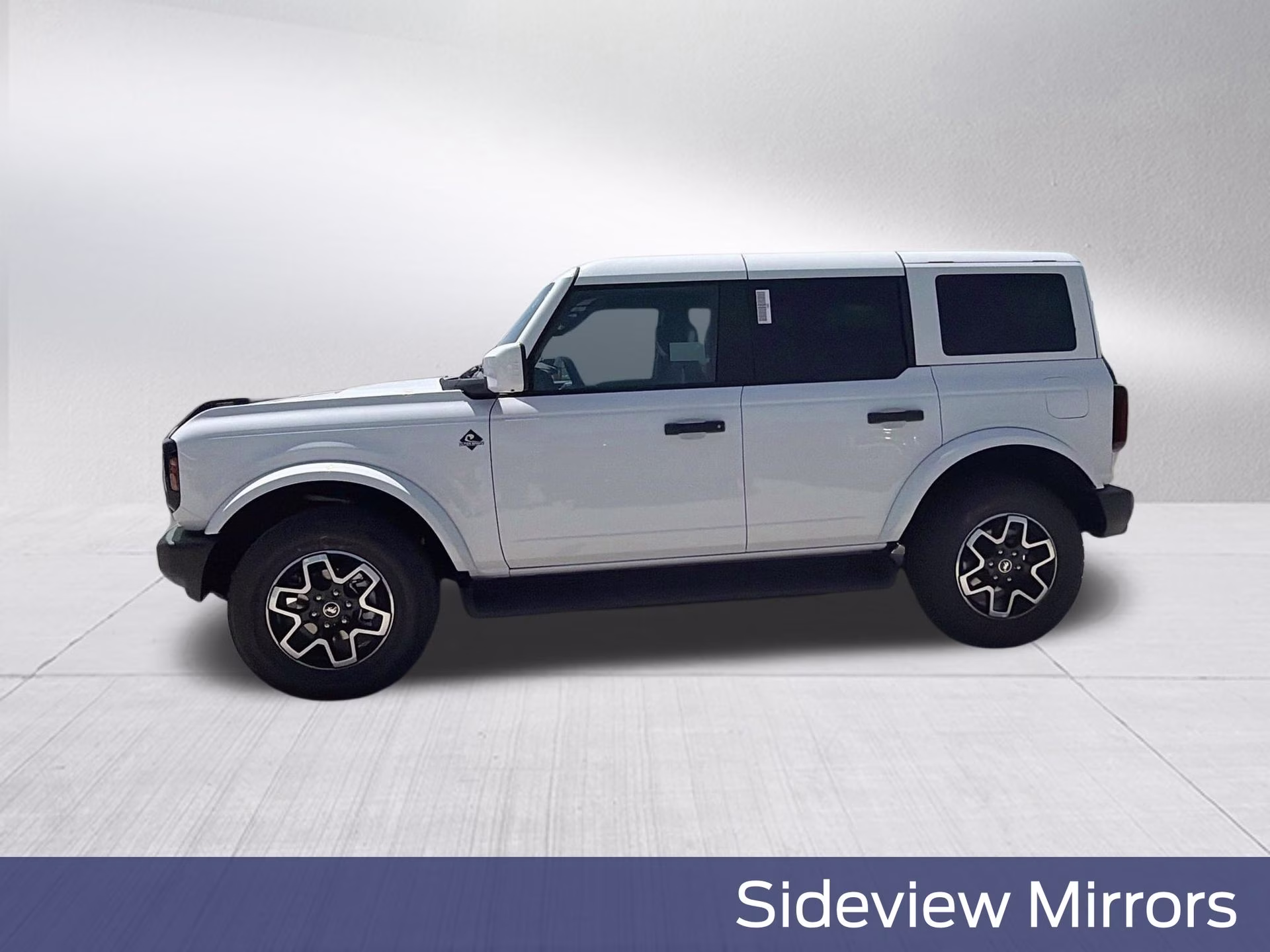 2026 Oxford White Ford Bronco Outer Banks 4X4 SUV