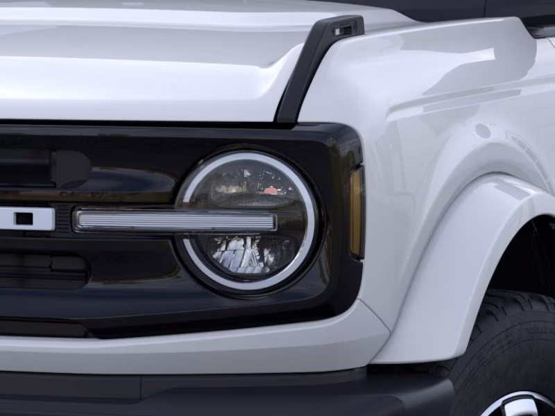 2026 Oxford White Ford Bronco Outer Banks 4X4 SUV