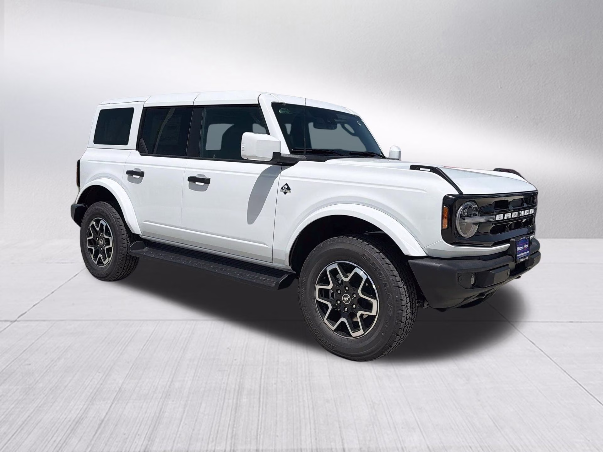 2026 Oxford White Ford Bronco Outer Banks 4X4 SUV