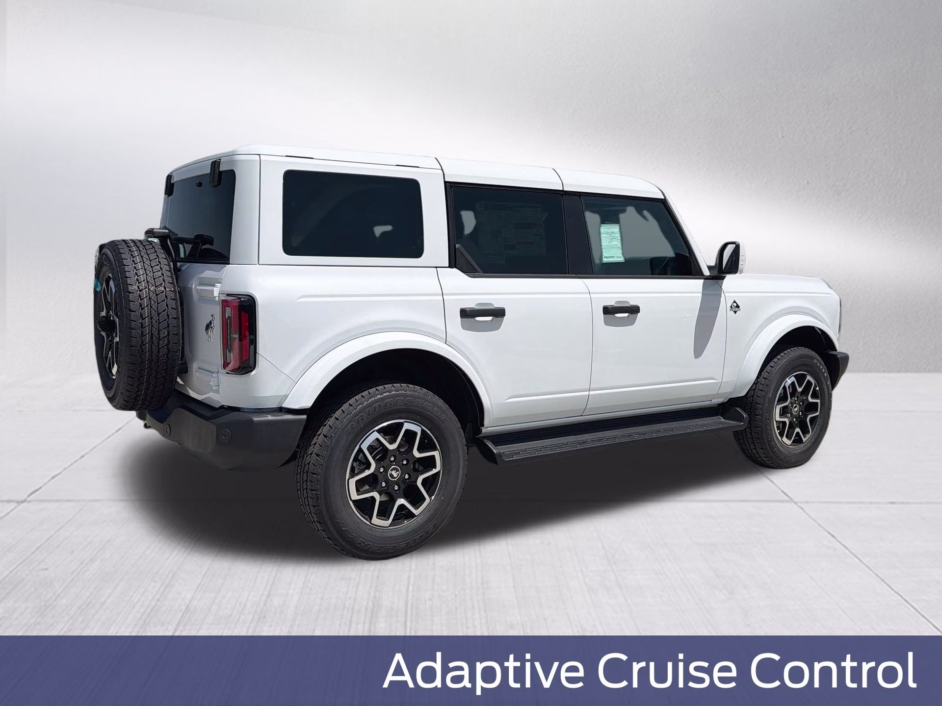 2026 Oxford White Ford Bronco Outer Banks 4X4 SUV