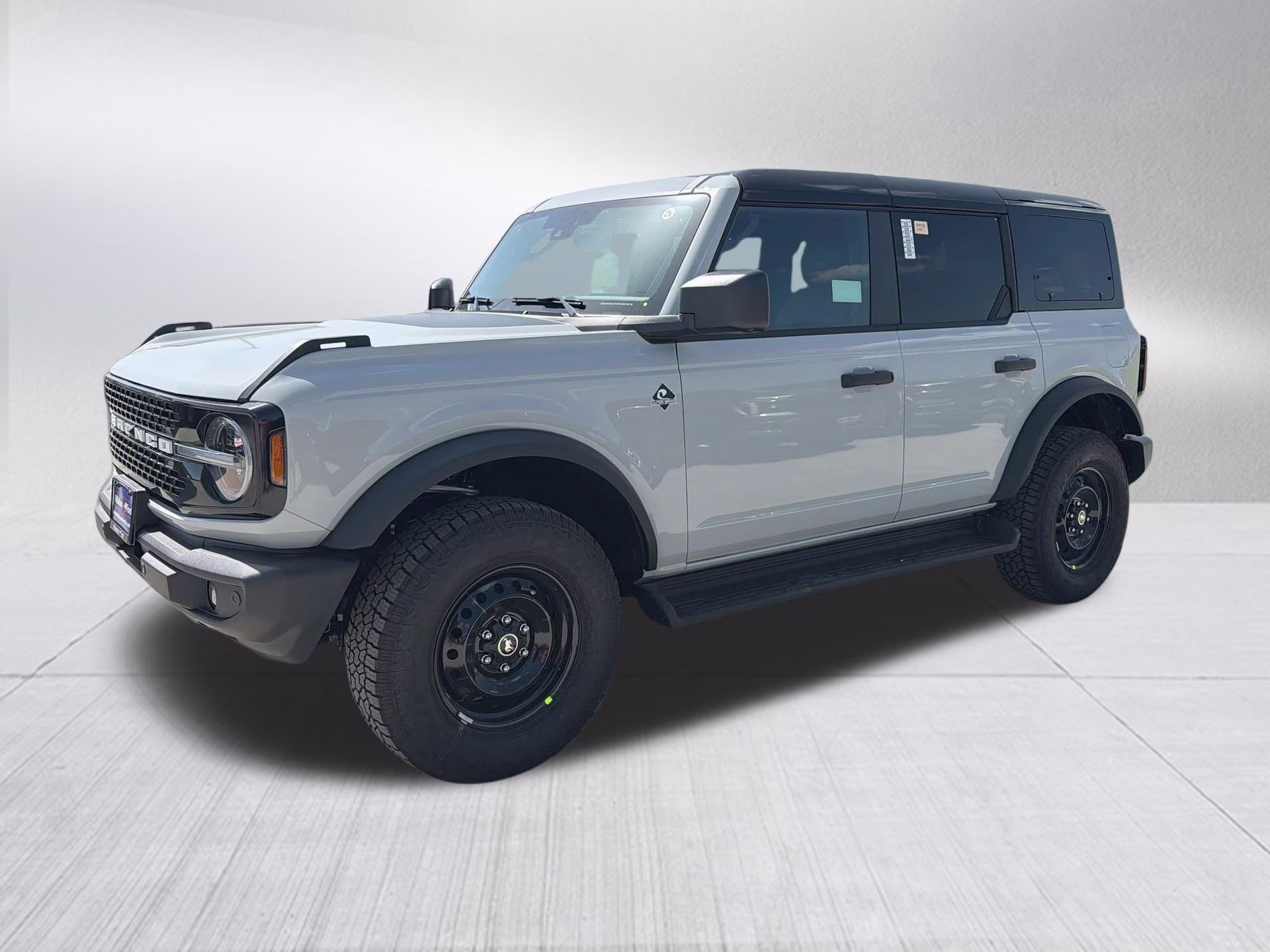 2026 Avalanche Gray Ford Bronco Outer Banks 4X4 SUV