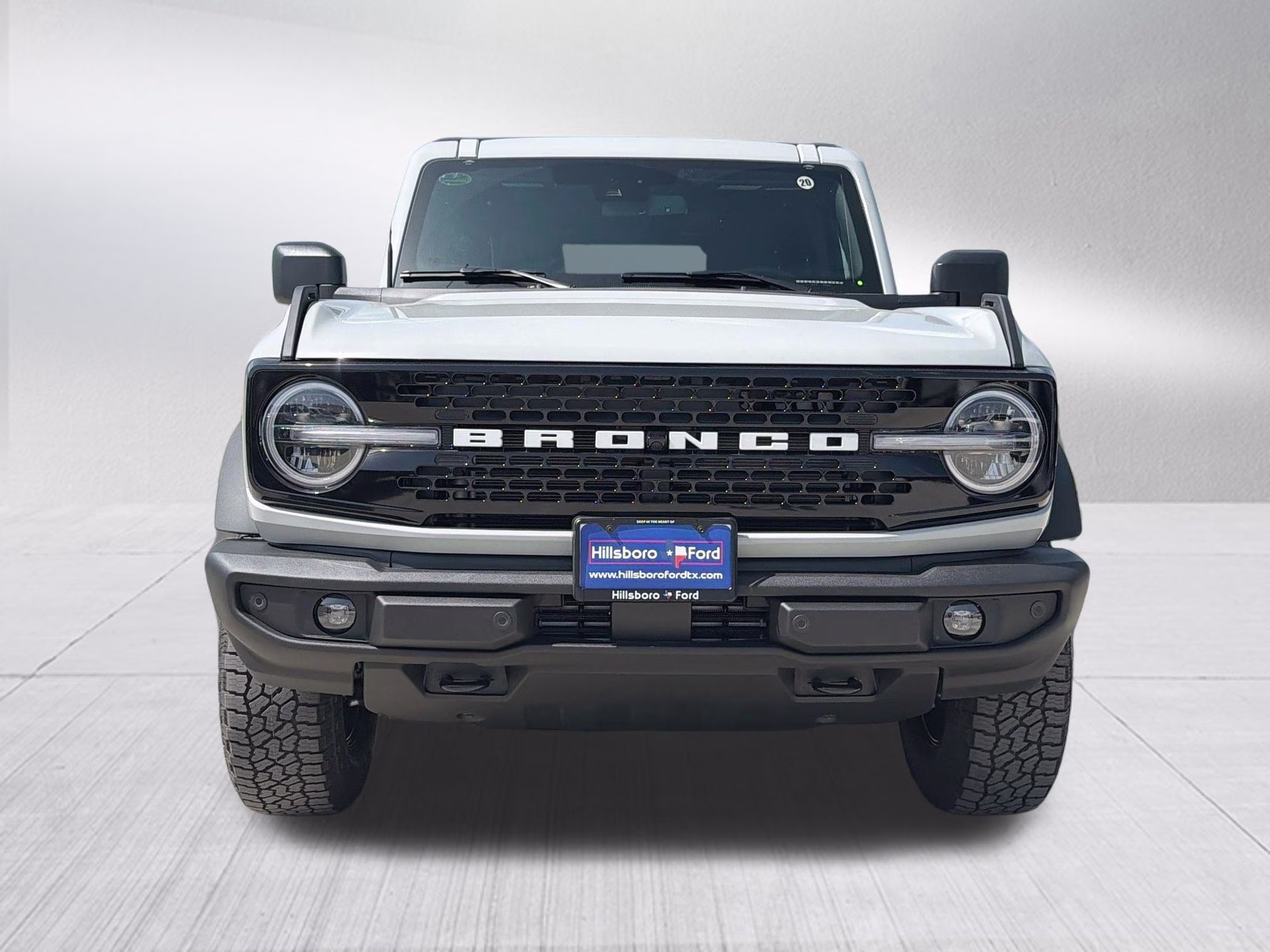 2026 Avalanche Gray Ford Bronco Outer Banks 4X4 SUV