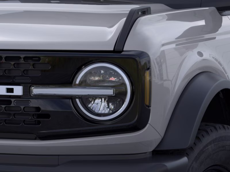2026 Avalanche Gray Ford Bronco Outer Banks 4X4 SUV