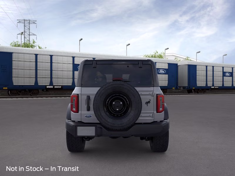 2026 Avalanche Gray Ford Bronco Outer Banks 4X4 SUV