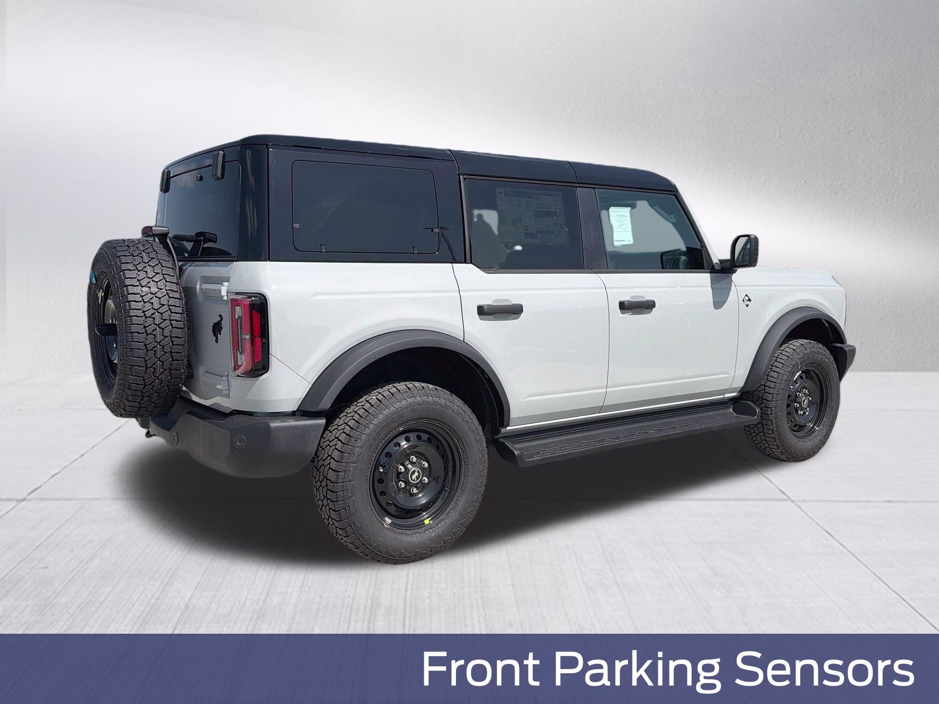 2026 Avalanche Gray Ford Bronco Outer Banks 4X4 SUV